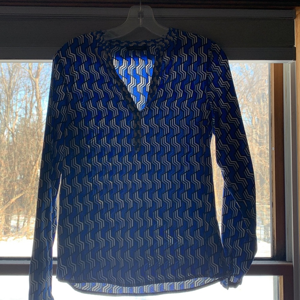 The Limited blue geometric-pattern blouse